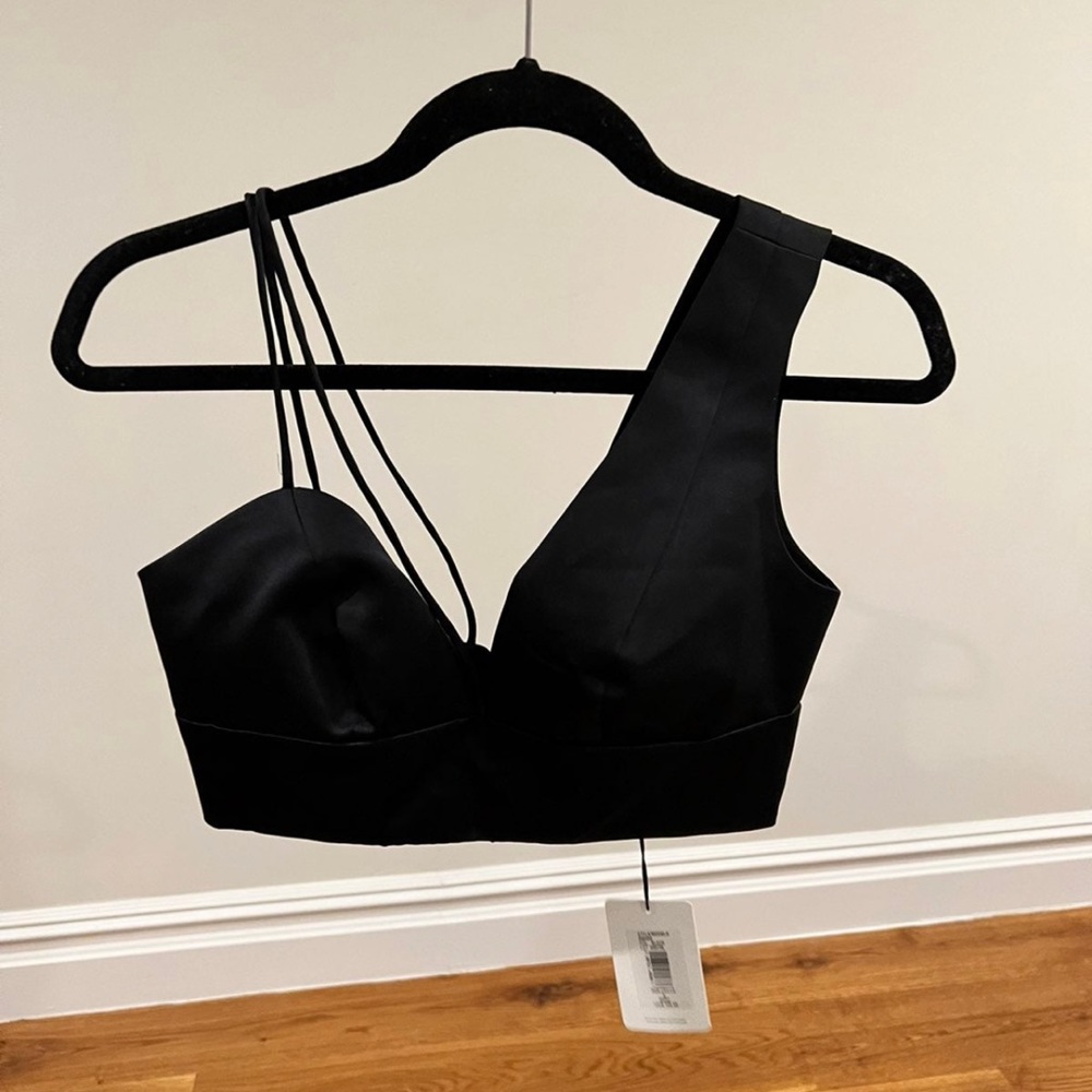 NEW Amur Carmen Top